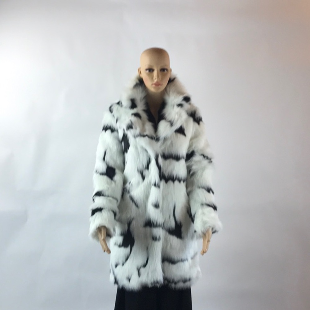LUXE FAUX FUR COAT-VERY SOFT NO SHEDDING-STYLISH